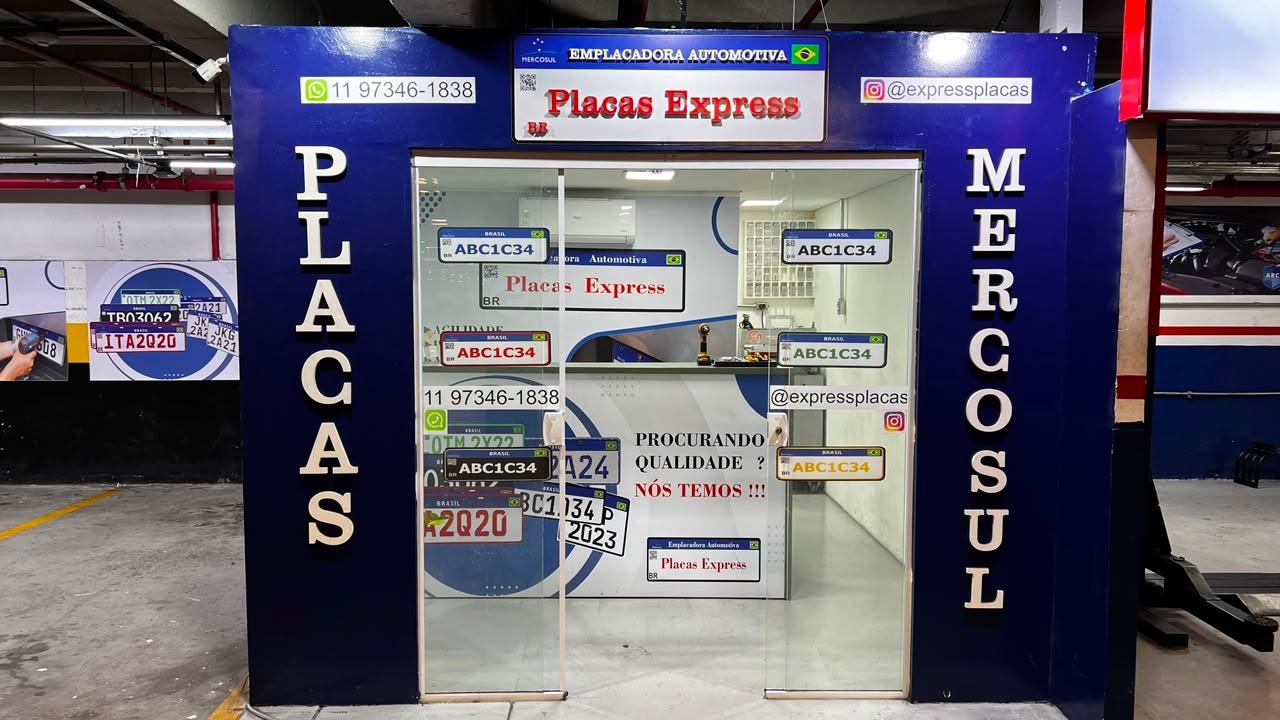 Fachada da loja Placas Express no Shopping Atrium
